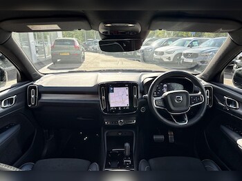 Used Volvo XC40 2021 for sale - 75838268: Photo