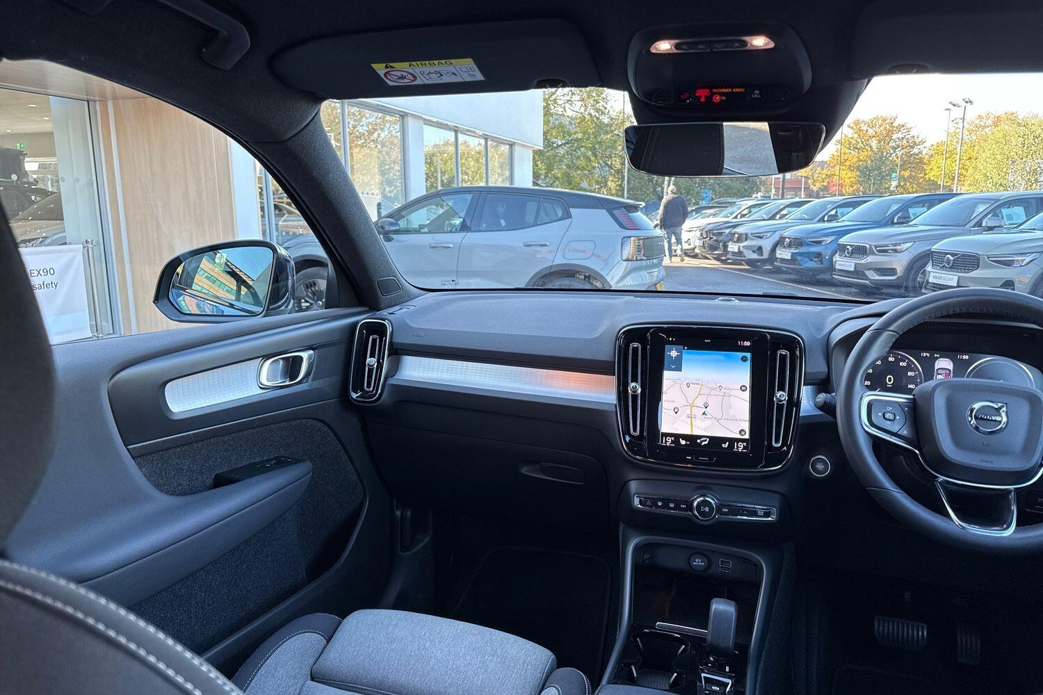 Used Volvo XC40 2022 for sale - 76370459: Photo 31