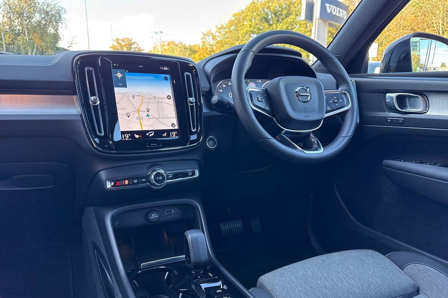 Used Volvo XC40 2022 for sale - 76370459: Photo 34