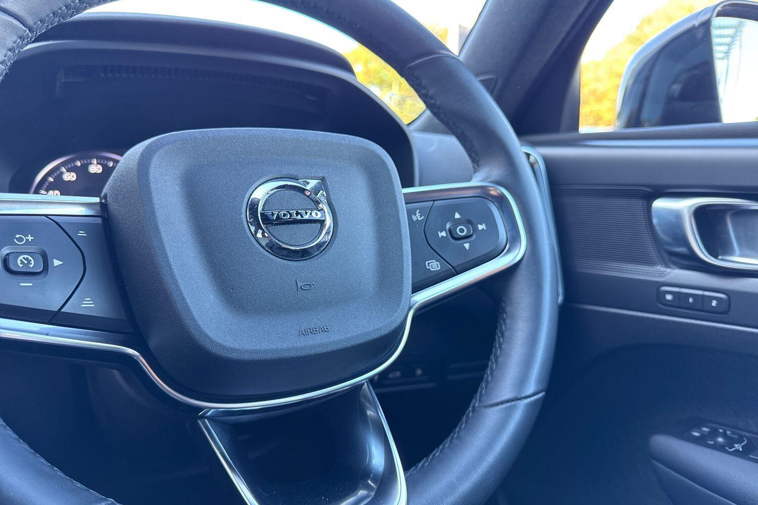 Used Volvo XC40 2022 for sale - 76370459: Photo 36