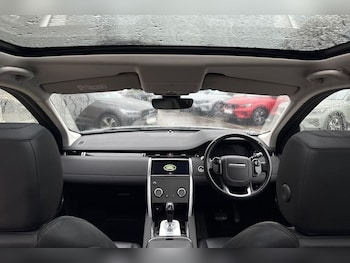 Used Land Rover Discovery Sport 2021 for sale - 76781287: Photo