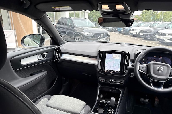 Used Volvo XC40 2024 for sale - 75687799: Photo 32