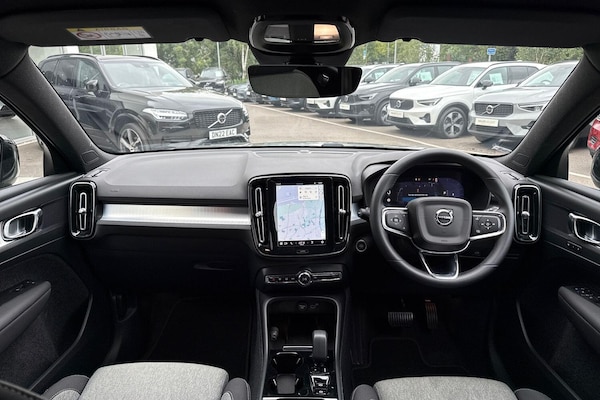 Used Volvo XC40 2024 for sale - 75687799: Photo 3