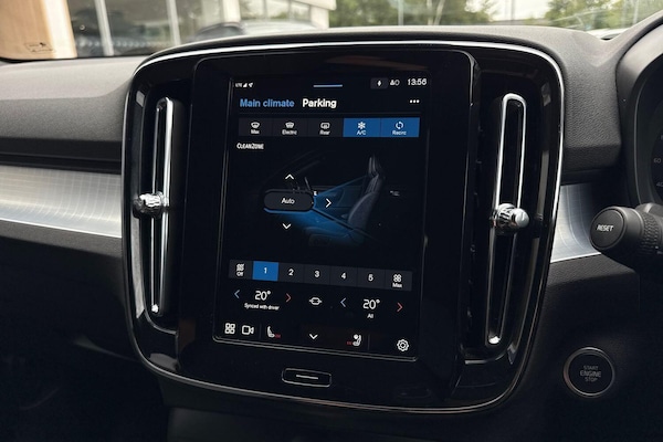 Used Volvo XC40 2024 for sale - 75687799: Photo 40
