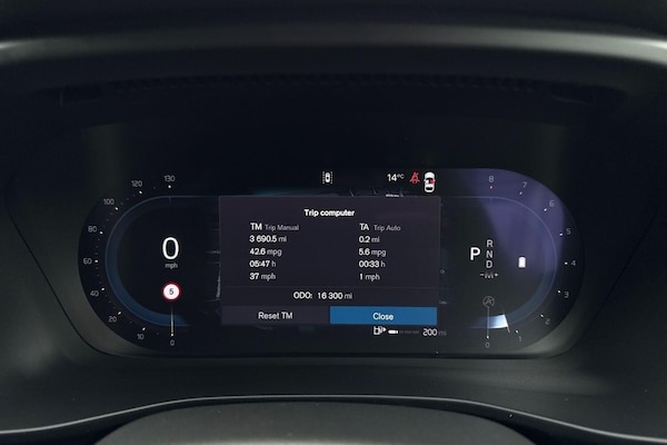 Used Volvo XC40 2024 for sale - 75687799: Photo 46