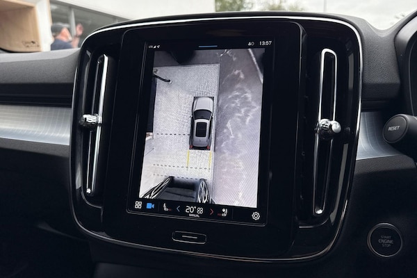 Used Volvo XC40 2024 for sale - 75687799: Photo 4