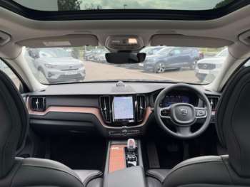 Used Volvo XC60 2023 for sale - 75415017: Photo