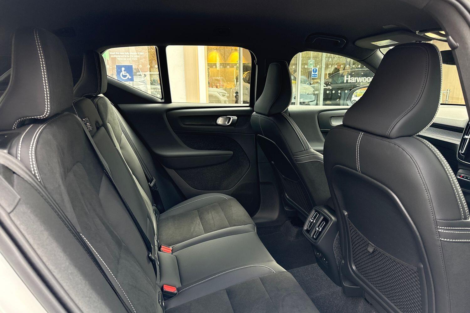 Used Volvo XC40 2025 for sale - 77305356: Photo 23