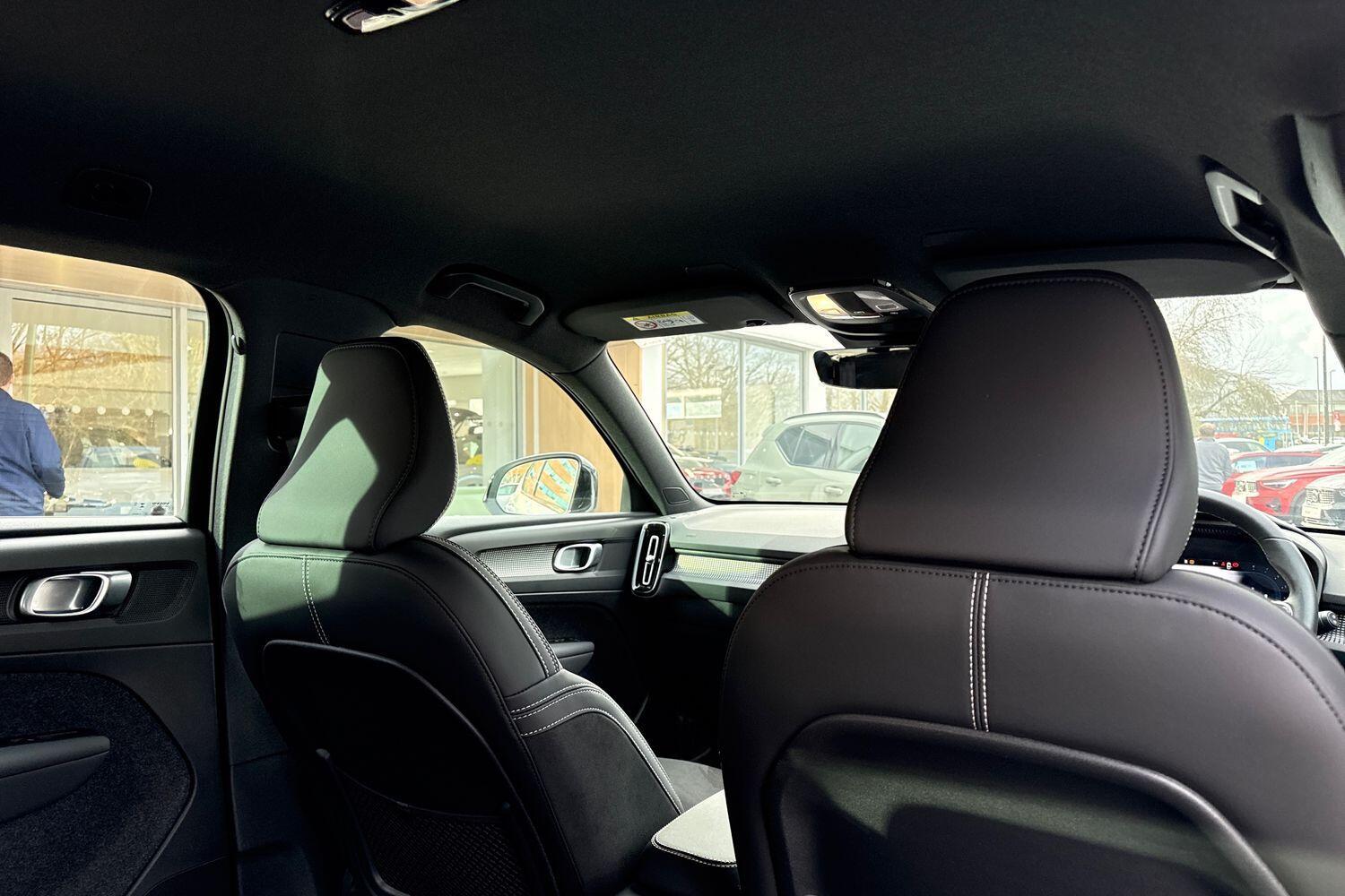 Used Volvo XC40 2025 for sale - 77305356: Photo 24