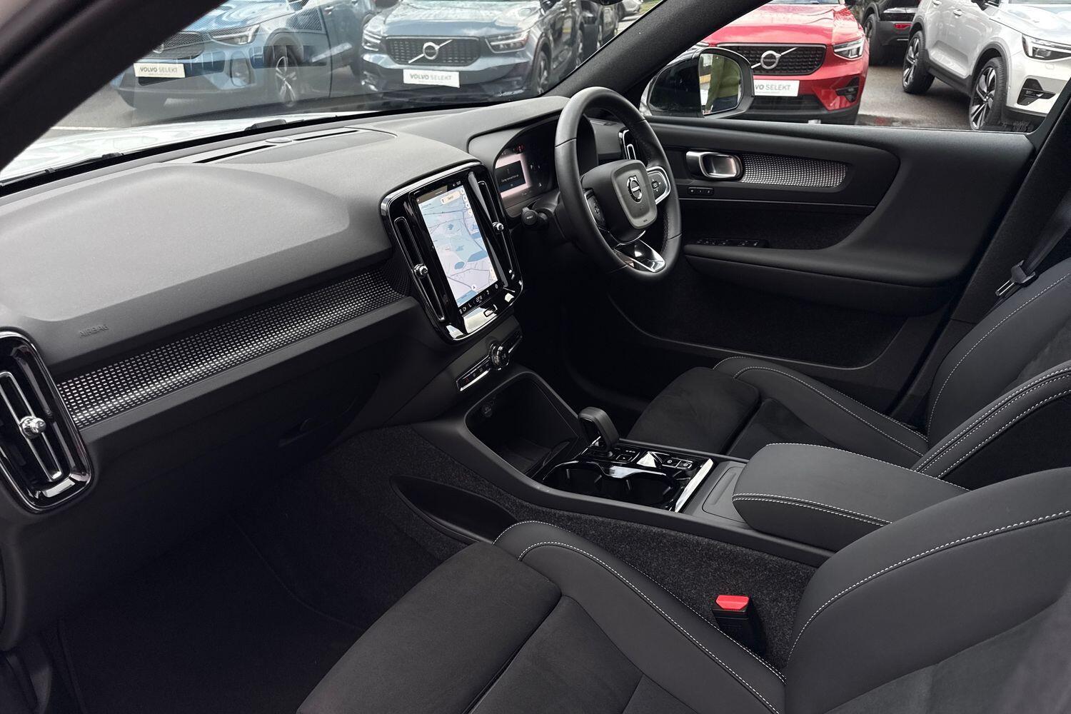 Used Volvo XC40 2025 for sale - 77305356: Photo 27