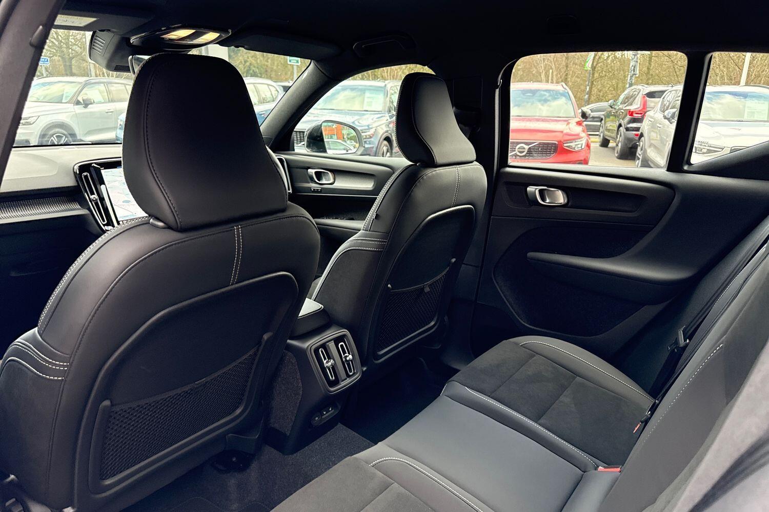 Used Volvo XC40 2025 for sale - 77305356: Photo 31