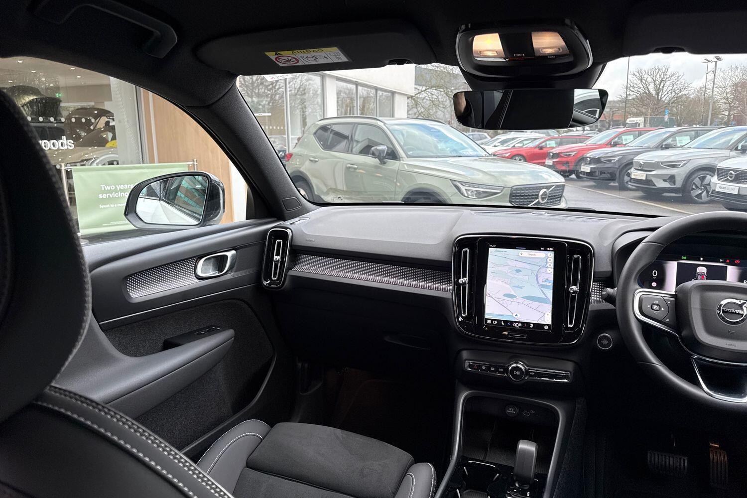 Used Volvo XC40 2025 for sale - 77305356: Photo 32