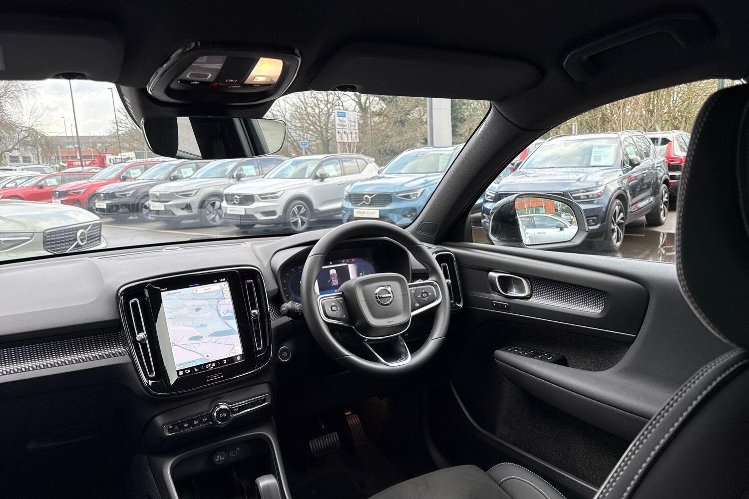 Used Volvo XC40 2025 for sale - 77305356: Photo 33