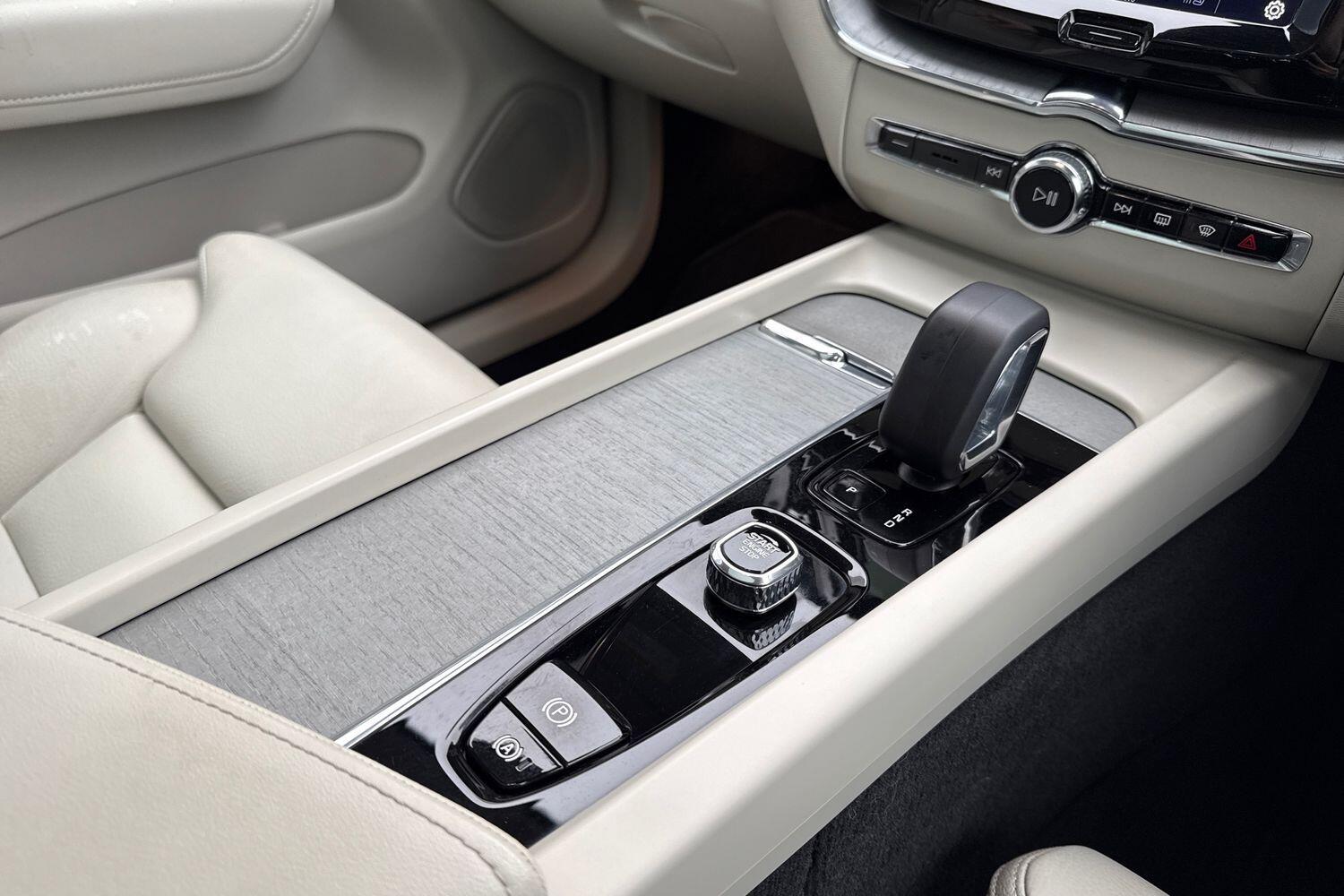 Used Volvo XC60 2024 for sale - 76823500: Photo 44