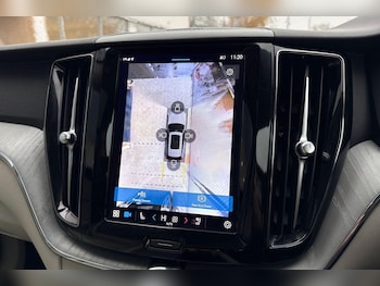 Used Volvo XC60 2024 for sale - 76823500: Photo