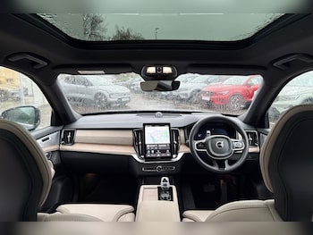 Used Volvo XC90 2025 for sale - 76771702: Photo