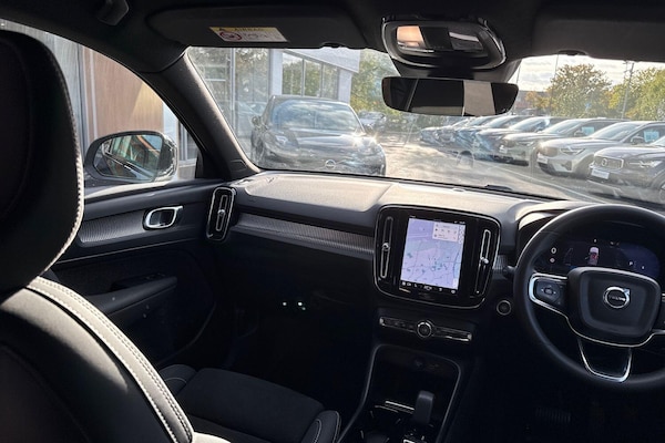Used Volvo XC40 2024 for sale - 76306652: Photo 31