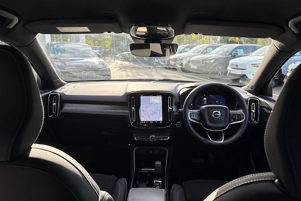 Used Volvo XC40 2024 for sale - 76306652: Photo 3