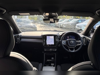 Used Volvo XC40 2024 for sale - 76306652: Photo 3