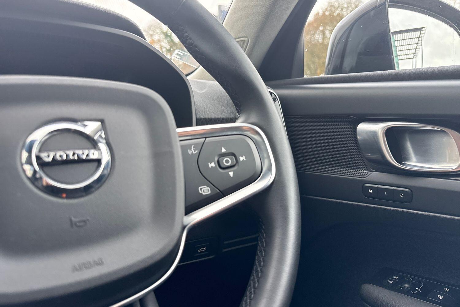 Used Volvo XC40 2022 for sale - 76886360: Photo 37