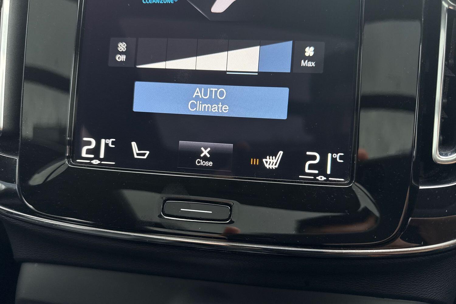 Used Volvo XC40 2022 for sale - 76886360: Photo 40