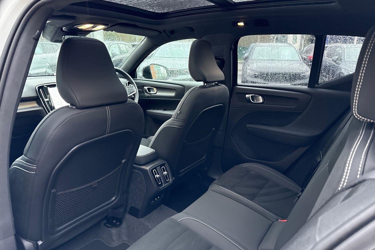 Used Volvo XC40 for sale - 77424823: Photo 31