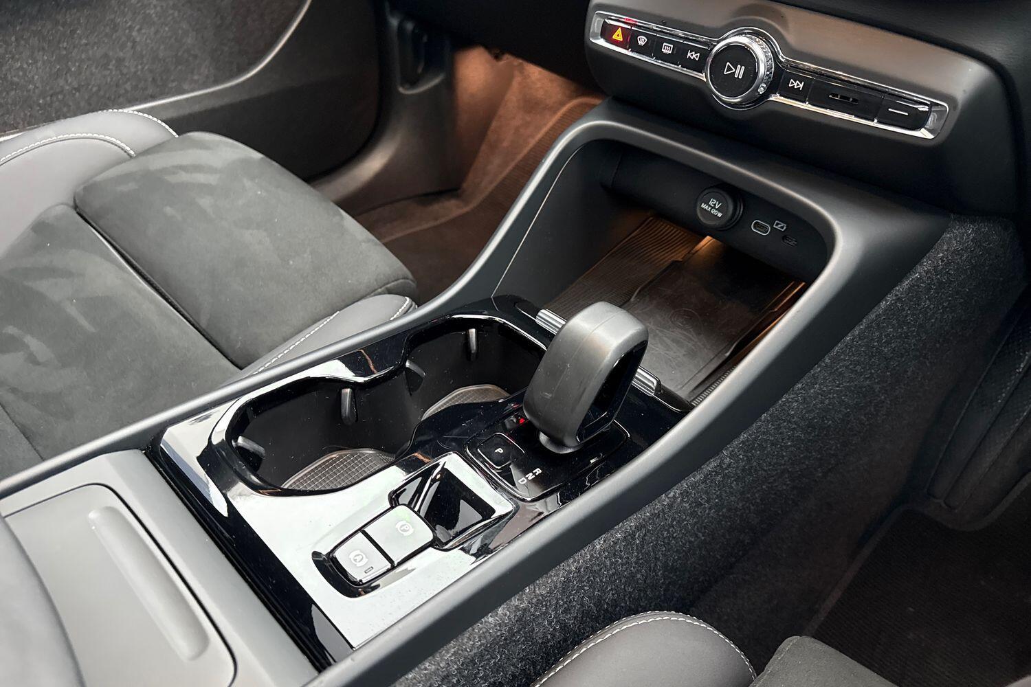 Used Volvo XC40 for sale - 77424823: Photo 43