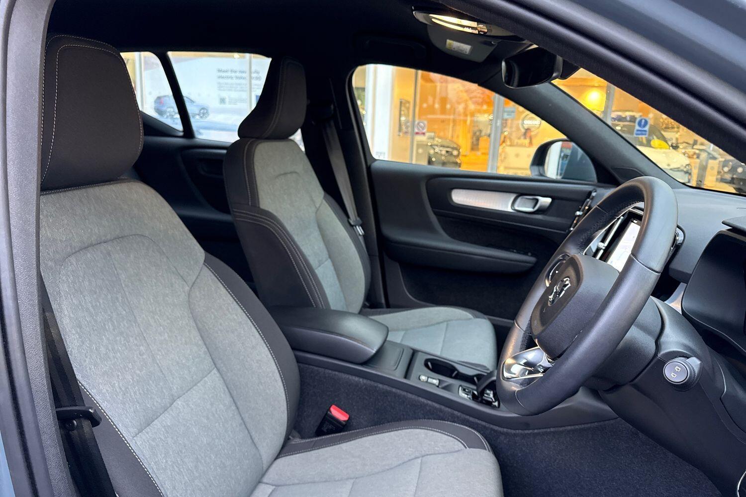 Used Volvo XC40 2023 for sale - 76965021: Photo 26