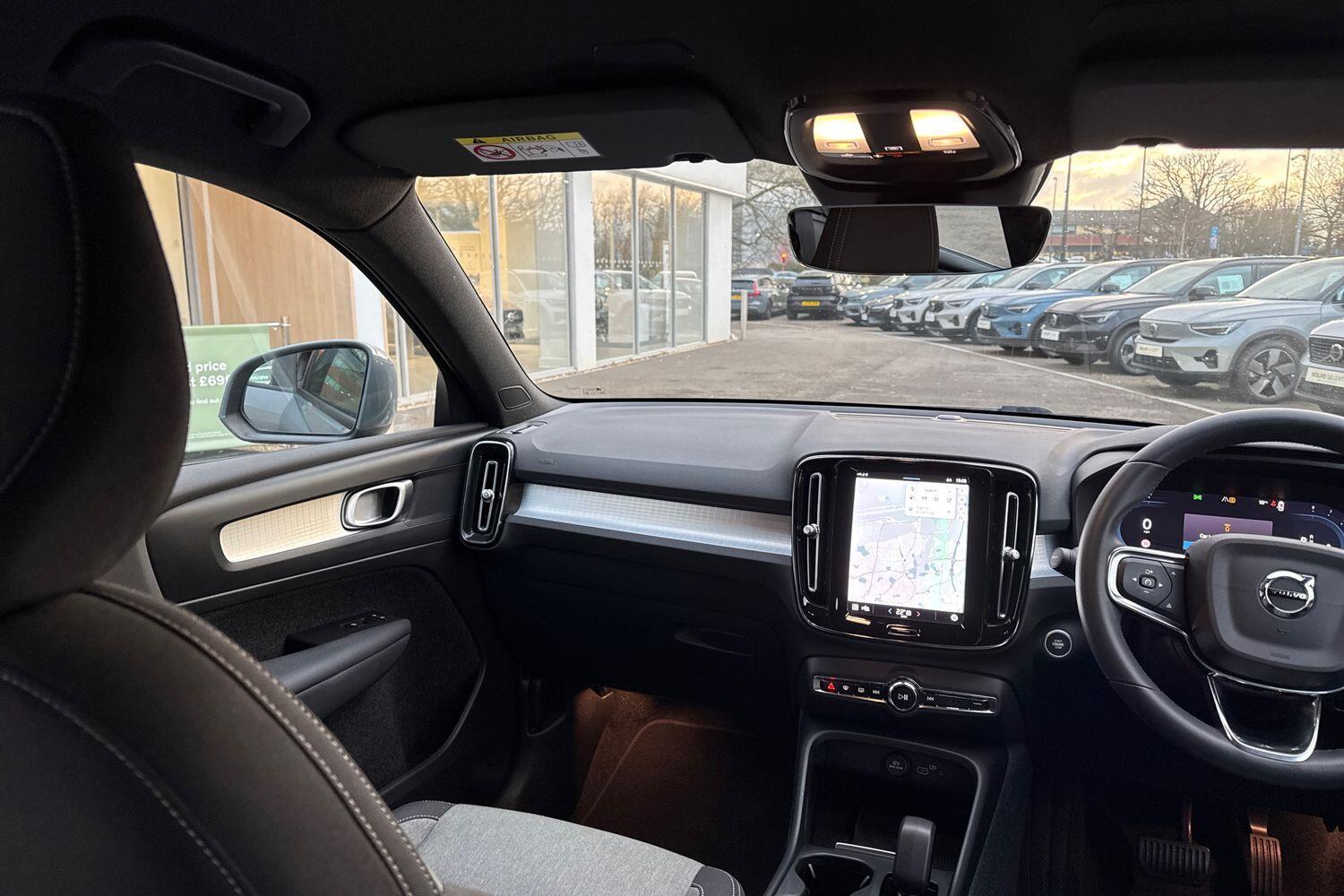 Used Volvo XC40 2023 for sale - 76965021: Photo 32