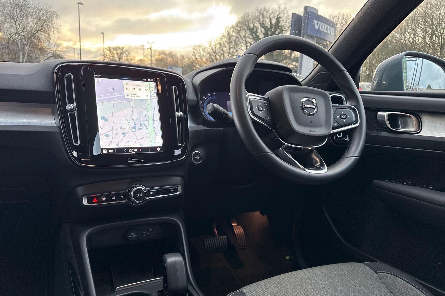 Used Volvo XC40 2023 for sale - 76965021: Photo 35