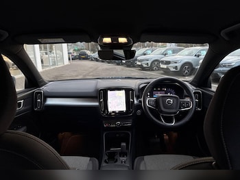 Used Volvo XC40 2023 for sale - 76965021: Photo