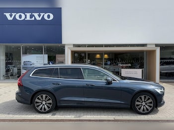 Used Volvo V60 2020 for sale - 75258323: Photo