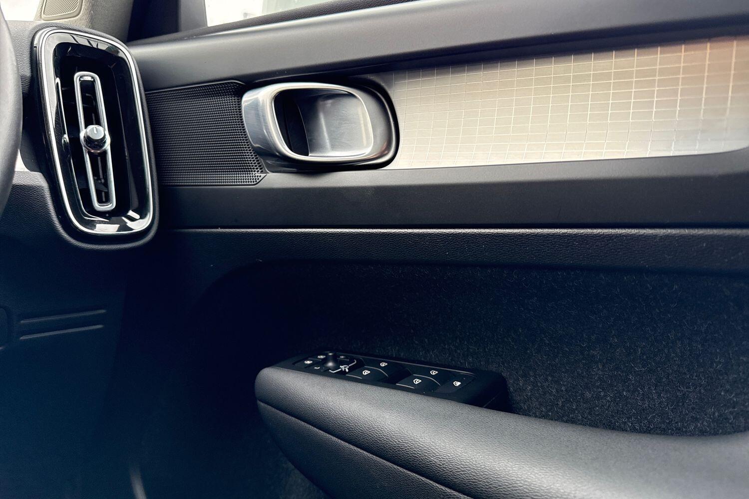 Used Volvo XC40 2020 for sale - 77411526: Photo 37