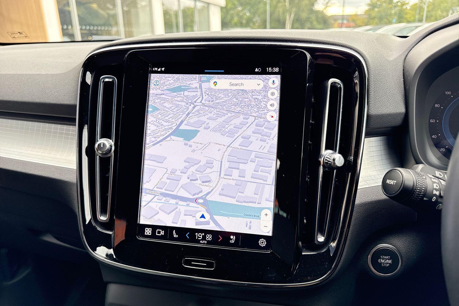 Used Volvo XC40 2023 for sale - 76084896: Photo 36