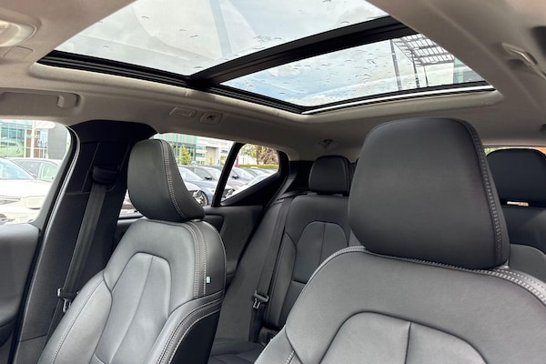 Used Volvo XC40 2024 for sale - 76295689: Photo 28