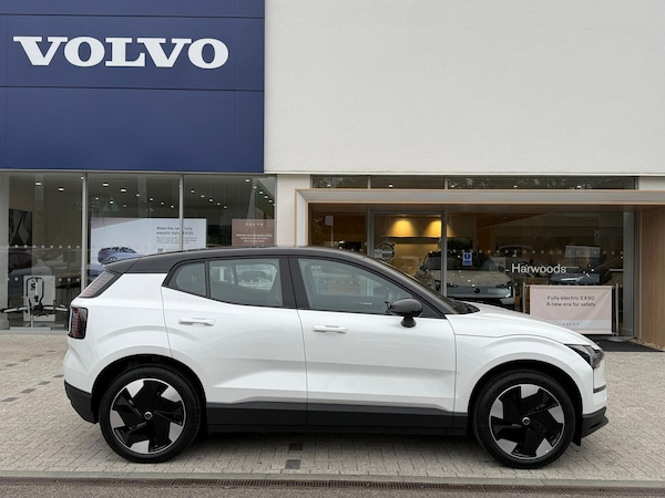Used Volvo EX30 2025 for sale - 76295381: Photo 2