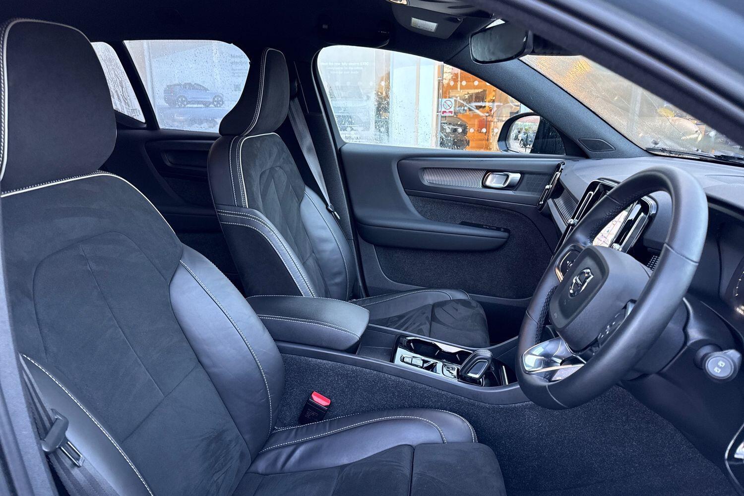 Used Volvo XC40 2022 for sale - 76913739: Photo 25