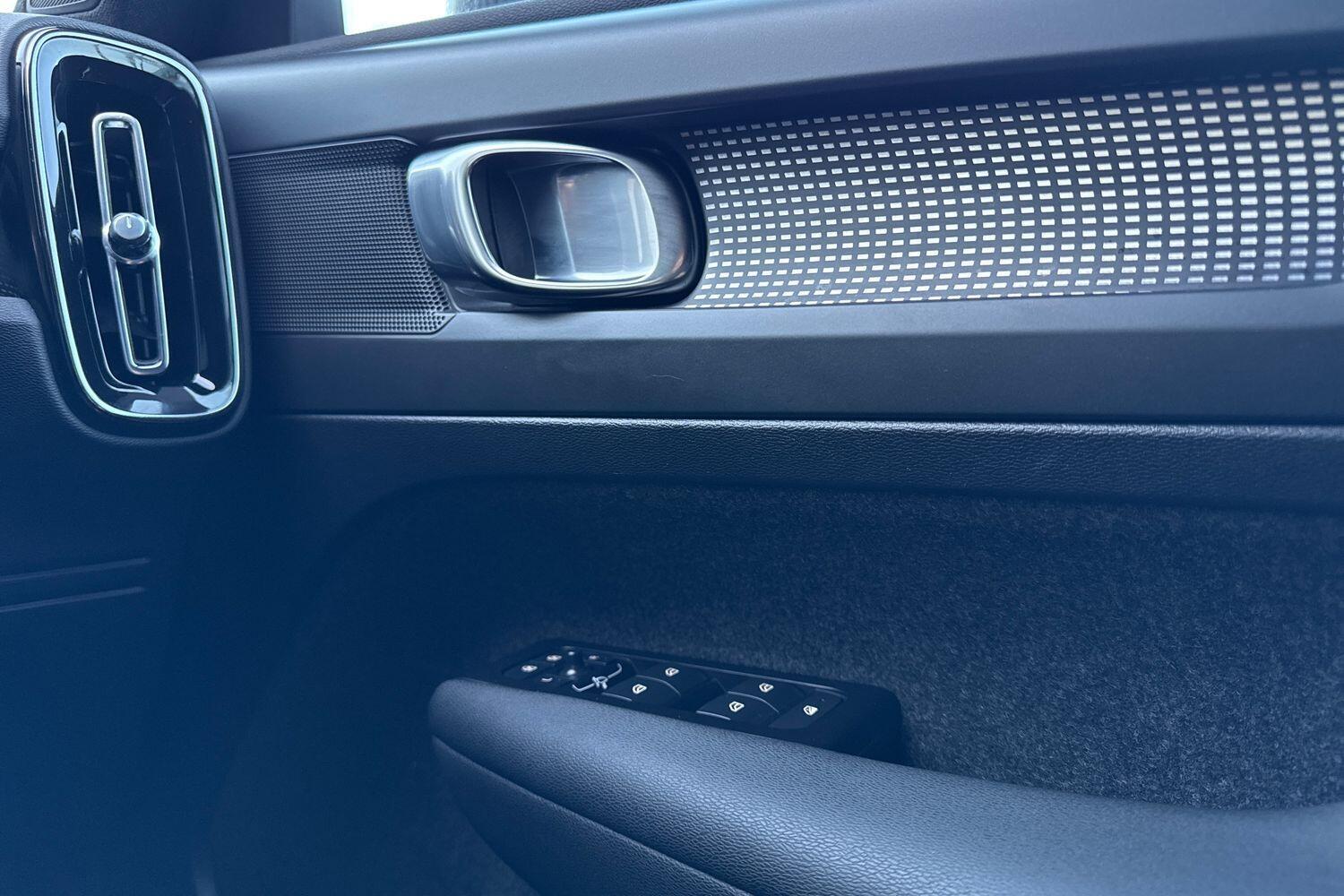 Used Volvo XC40 2022 for sale - 76913739: Photo 41