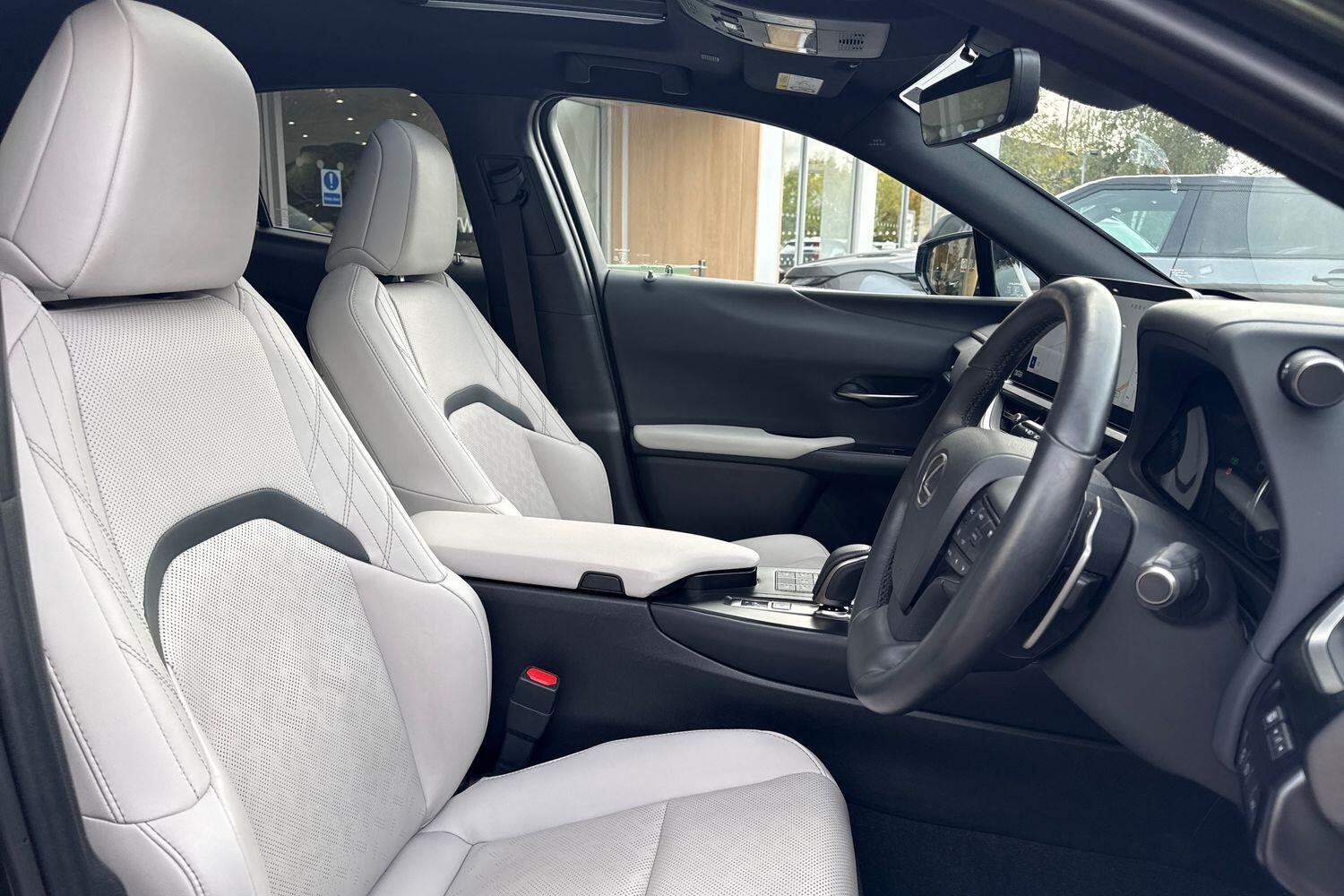 Used Lexus UX 2024 for sale - 76457830: Photo 26