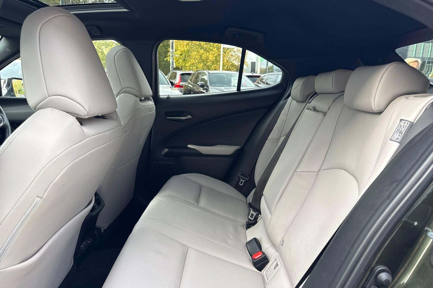 Used Lexus UX 2024 for sale - 76457830: Photo 30