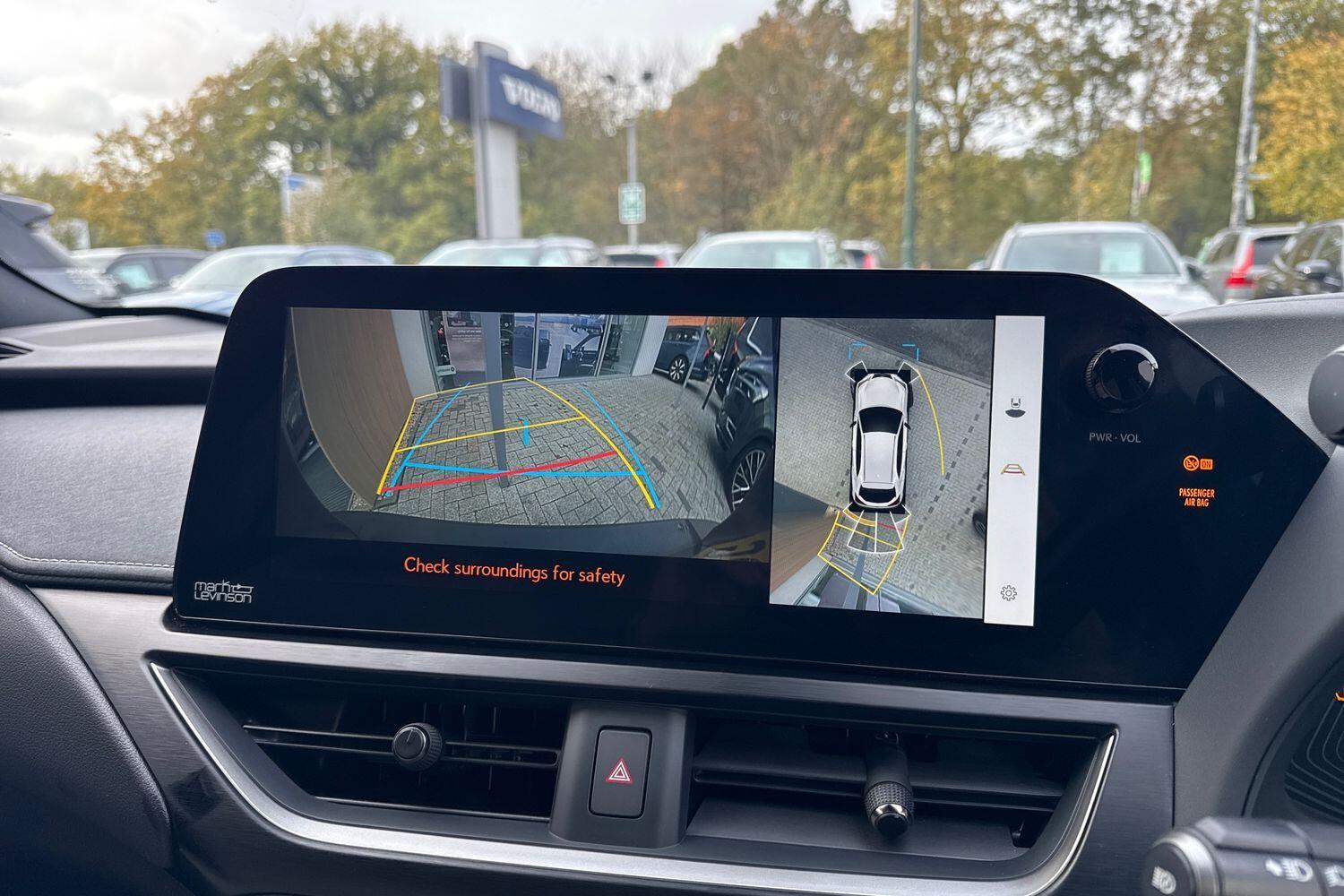 Used Lexus UX 2024 for sale - 76457830: Photo 4