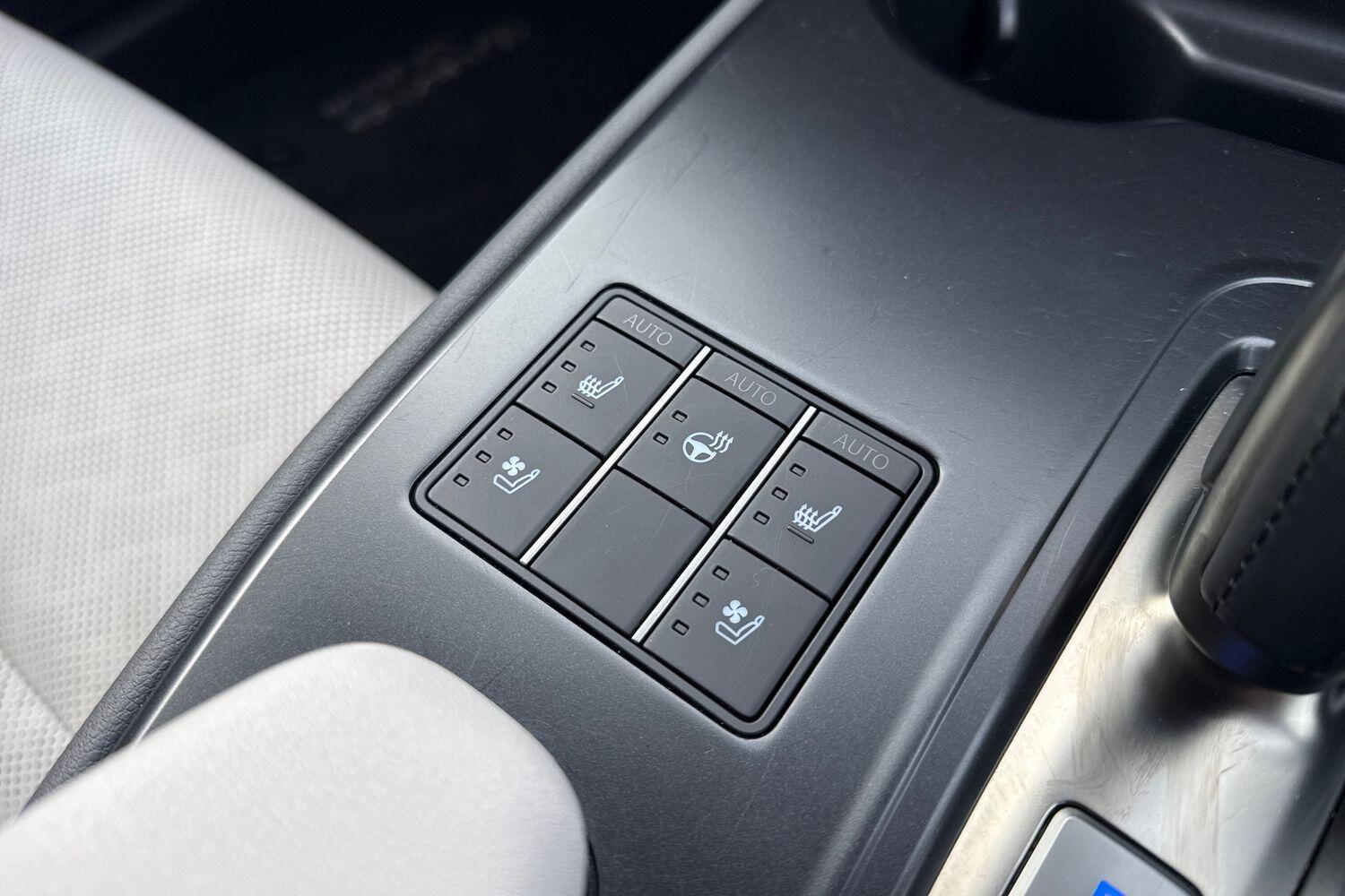 Used Lexus UX 2024 for sale - 76457830: Photo 43