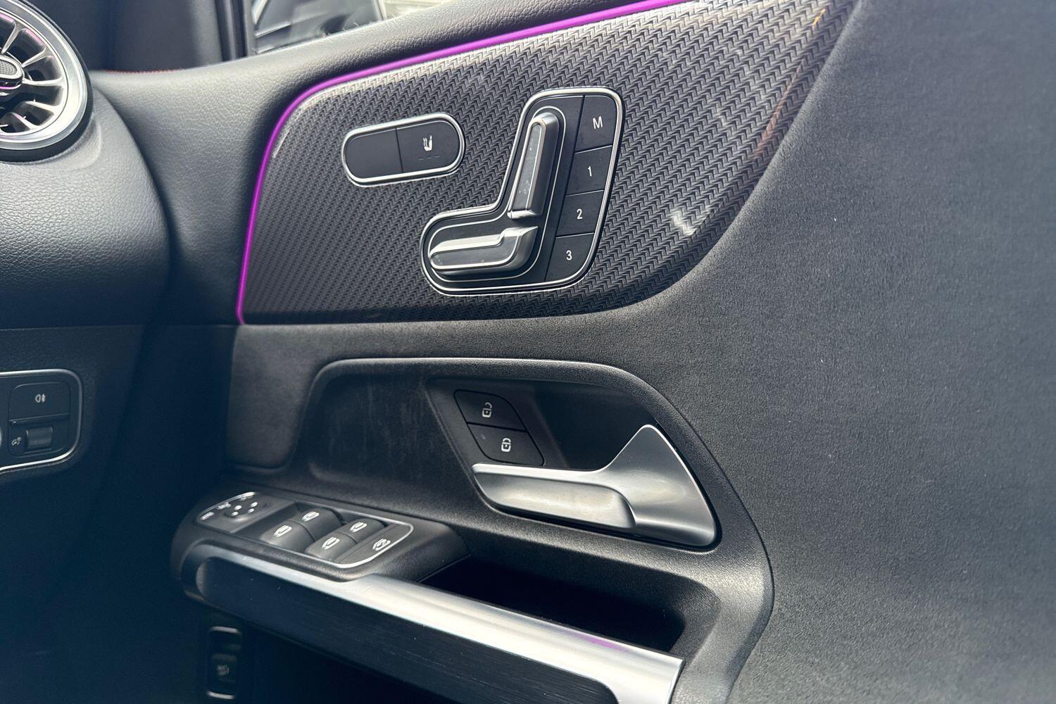 Used Mercedes-Benz GLB for sale - 77266720: Photo 40