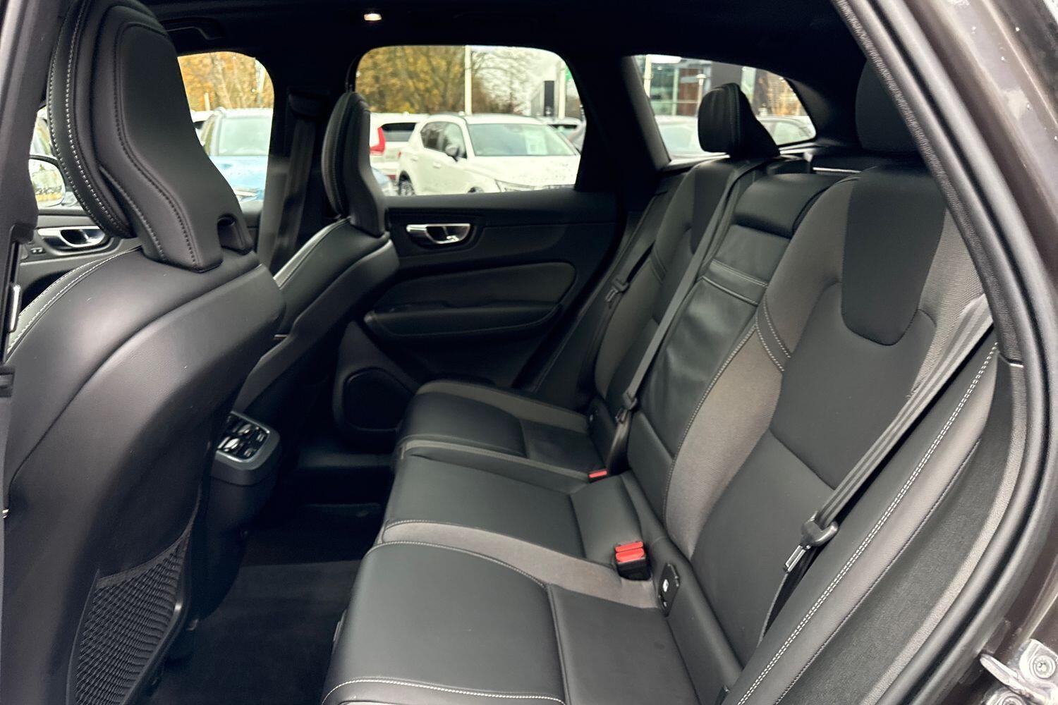 Used Volvo XC60 2021 for sale - 76824377: Photo 31