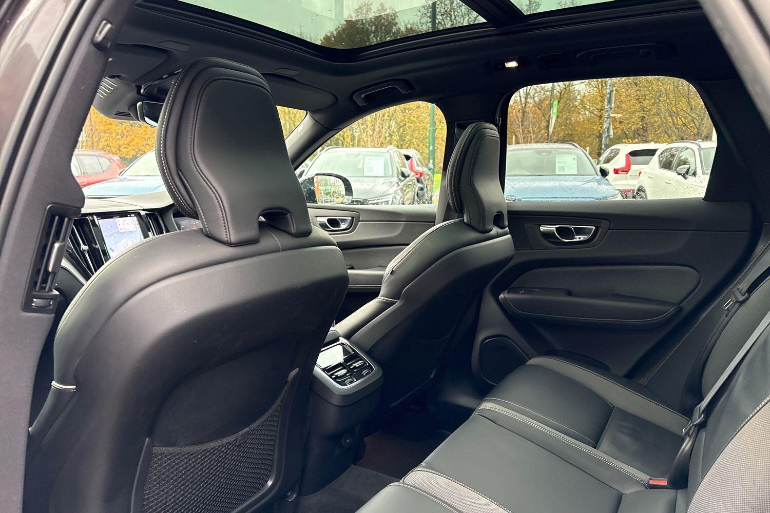 Used Volvo XC60 2021 for sale - 76824377: Photo 32