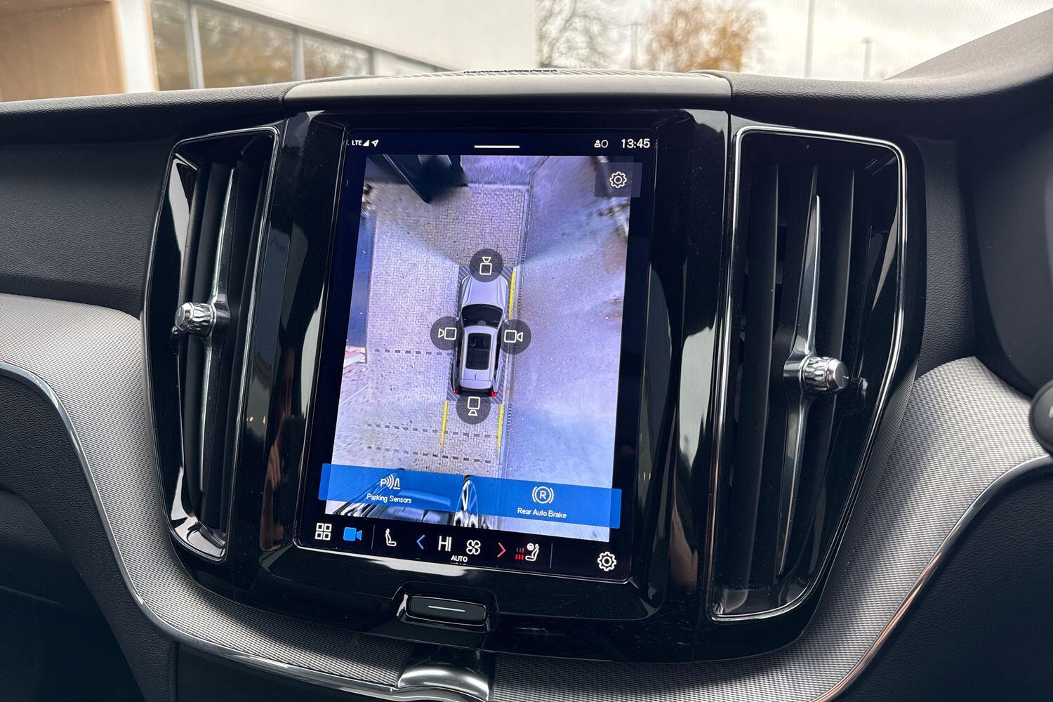 Used Volvo XC60 2021 for sale - 76824377: Photo 4