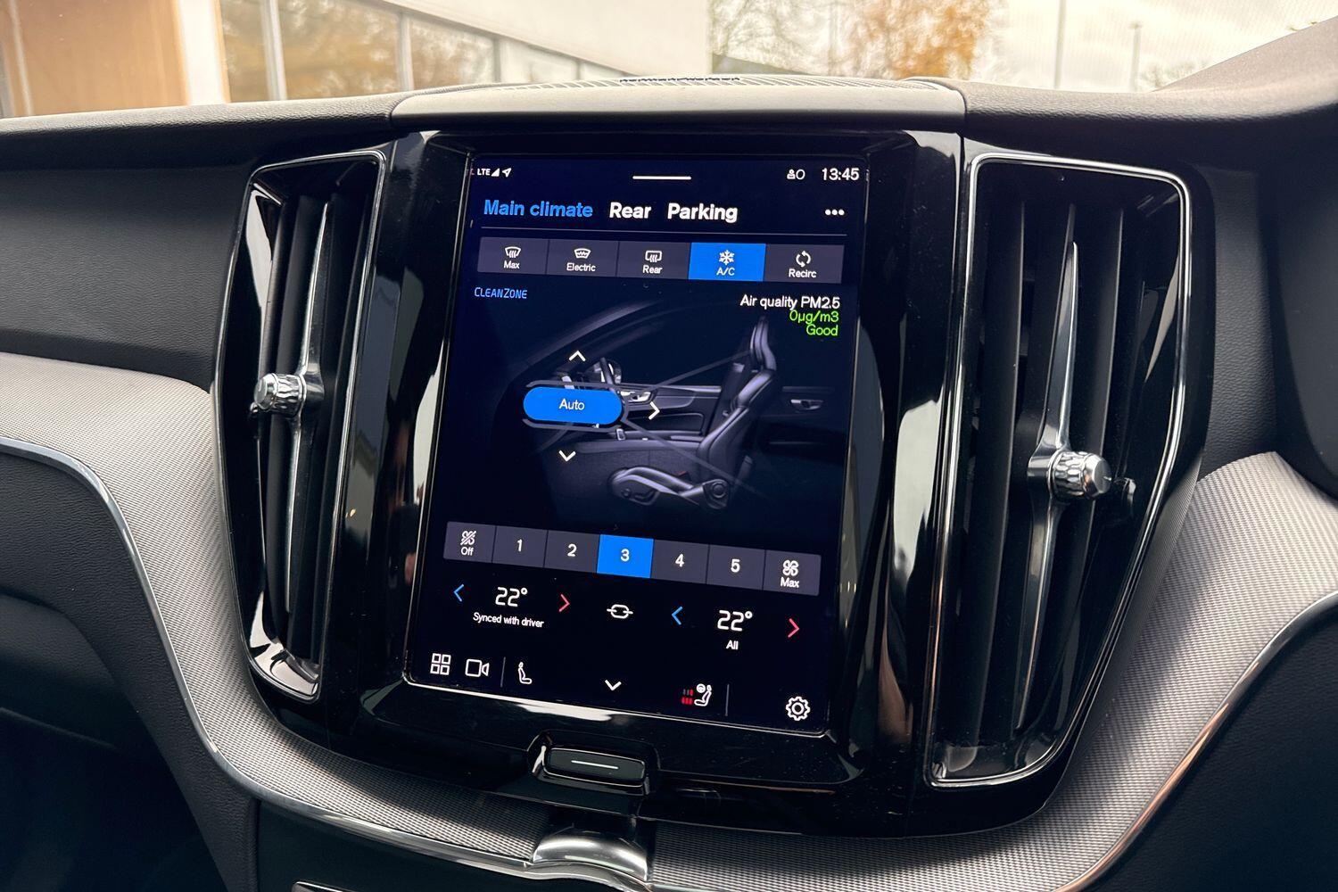 Used Volvo XC60 2021 for sale - 76824377: Photo 40