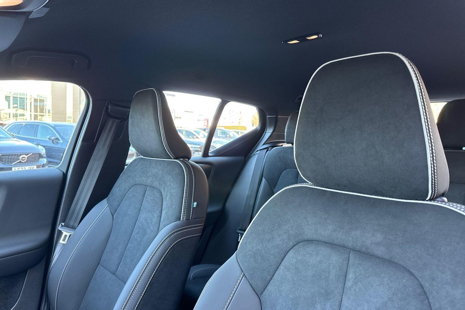 Used Volvo XC40 2025 for sale - 77131014: Photo 29