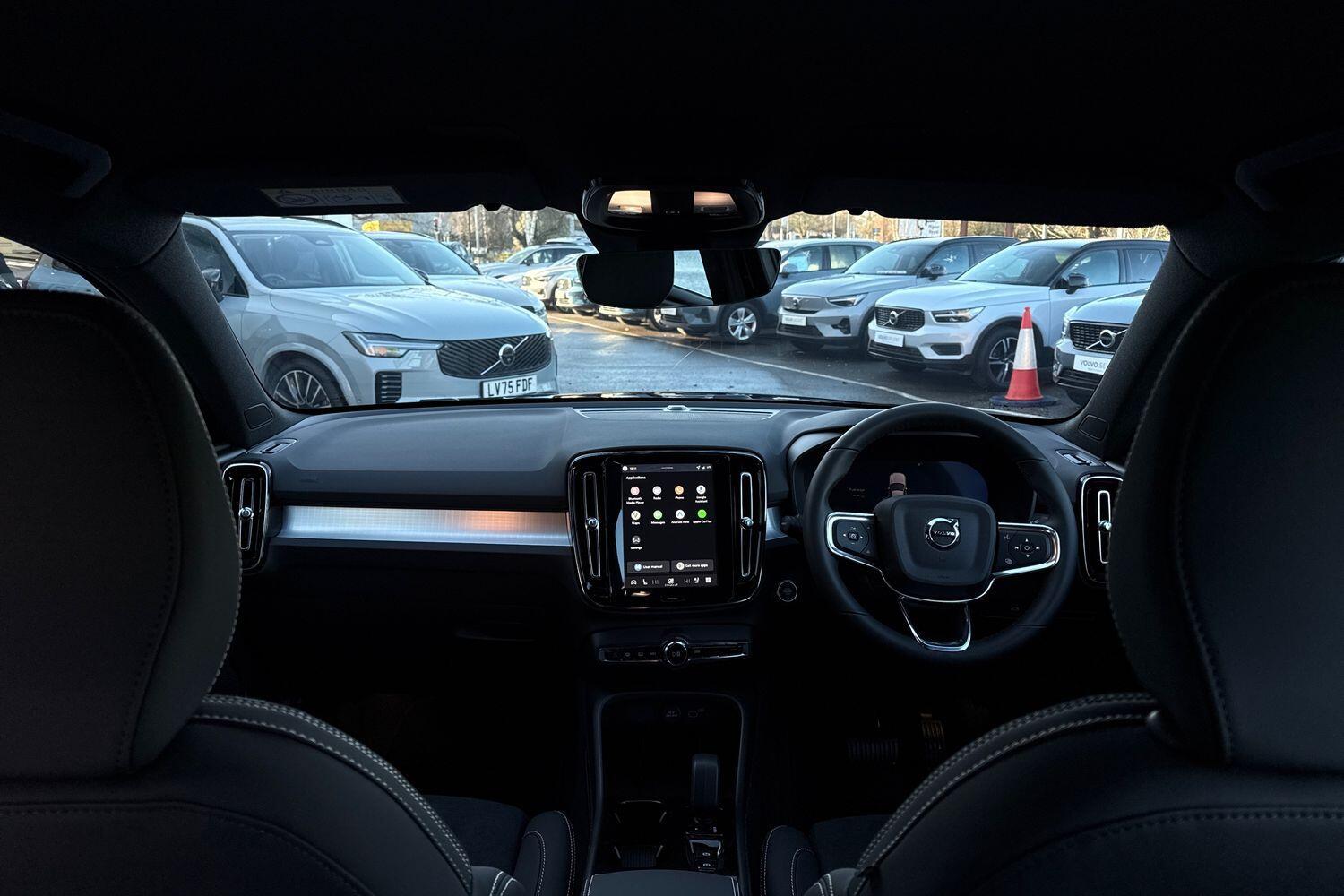 Used Volvo XC40 2025 for sale - 77131014: Photo 3