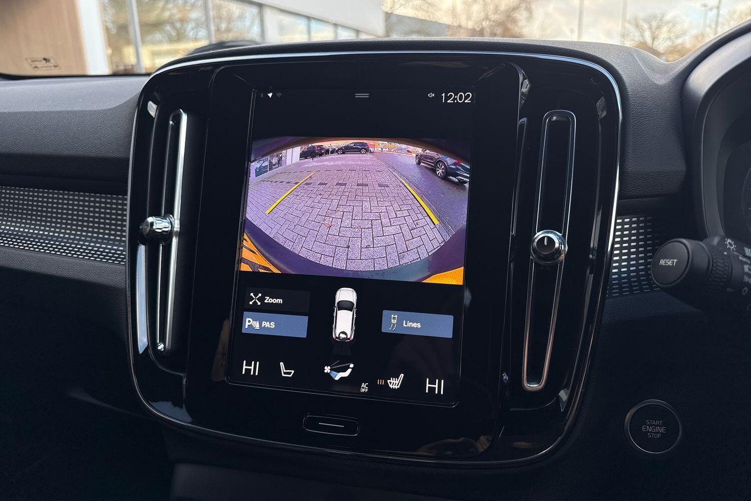 Used Volvo XC40 2021 for sale - 76913367: Photo 4